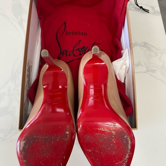 Christian Louboutin - Picture 3 of 3